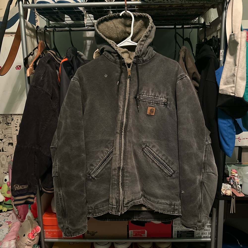 Sherpa lined carhartt jacket
